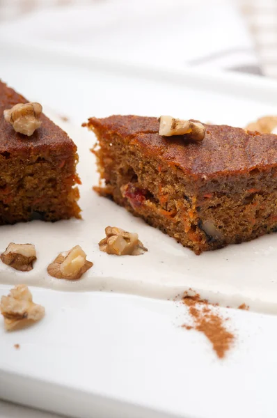 Fresh healthy carrots and walnuts cake dessert — Stock Photo, Image
