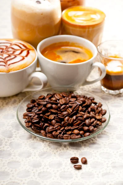 Seleção de diferentes tipos de café — Fotografia de Stock