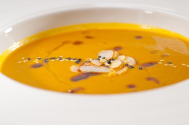 Klasik kabak çorbası