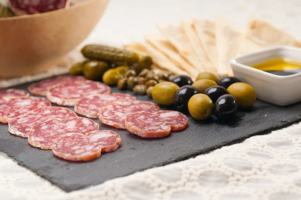 Cold cut platter with pita bread and pickles — Stock Photo, Image