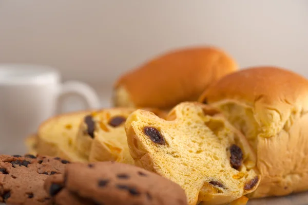 Selección de pan dulce y galletas —  Fotos de Stock