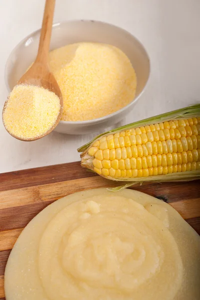 Polenta maïs mais meel crème — Stockfoto