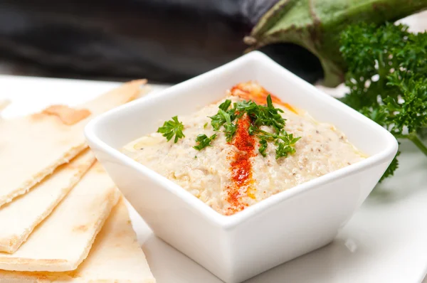 Moutabal baba ghanoush баклажаны соус — стоковое фото