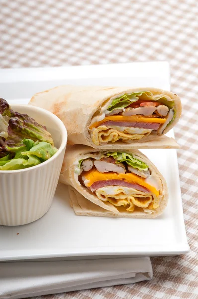 Club sándwich pita pan roll — Foto de Stock