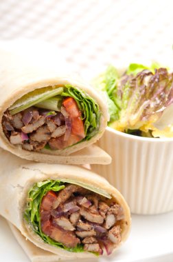 Buger shawarma tavuklu pide kaydırma rulo sandviç