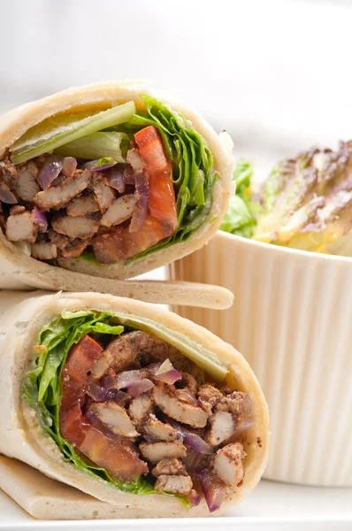 Kafta shawarma pollo pita wrap roll sandwich — Foto de Stock