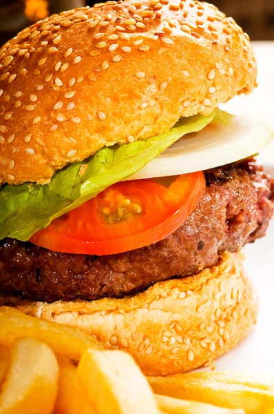 Classic hamburger sandwich — Stock Photo, Image