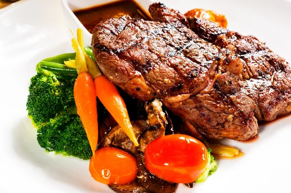 Grilled ribeye steak — Stock Photo, Image