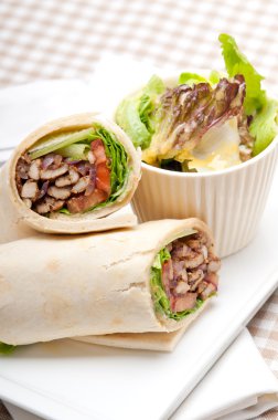 Buger shawarma tavuklu pide kaydırma rulo sandviç