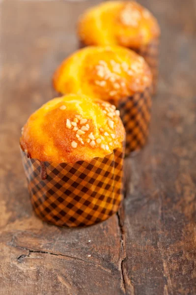 Fresh baked muffin — Stock Photo, Image