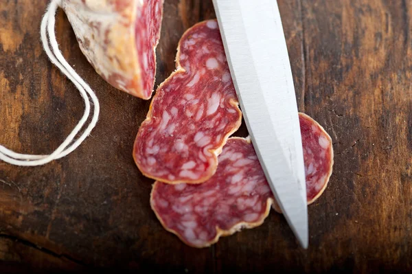 Italiaanse salame pressato ingedrukt snijden — Stockfoto