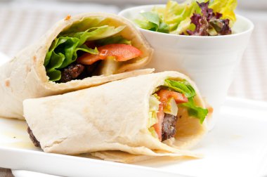 Buger shawarma tavuklu pide kaydırma rulo sandviç