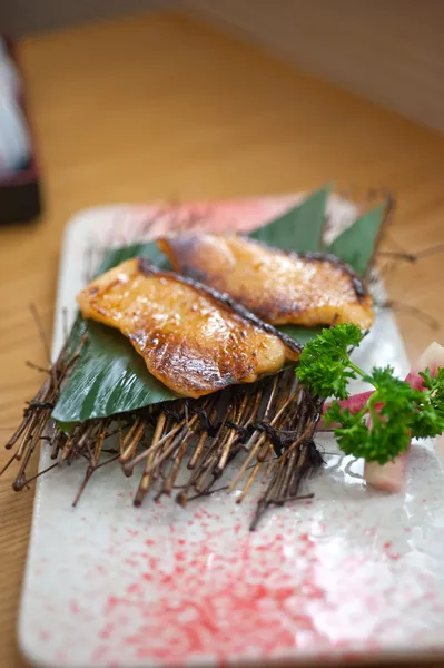 Japon tarzı teppanyaki Morina balığı kavrulmuş — Stok fotoğraf