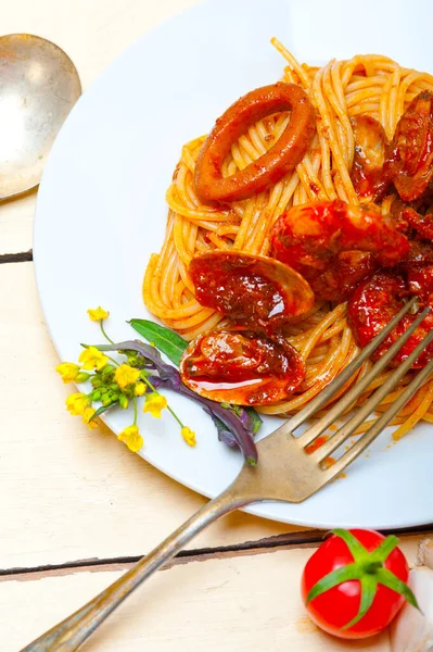 Italian Seafood Spaghetti Pasta Red Tomato Sauce White Rustic Wood — Stock Photo, Image