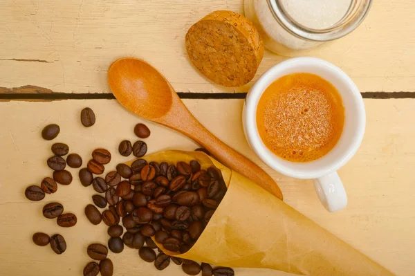 Espresso Coffee Beans Paper Cone Cornucopia White Background — Stock Photo, Image