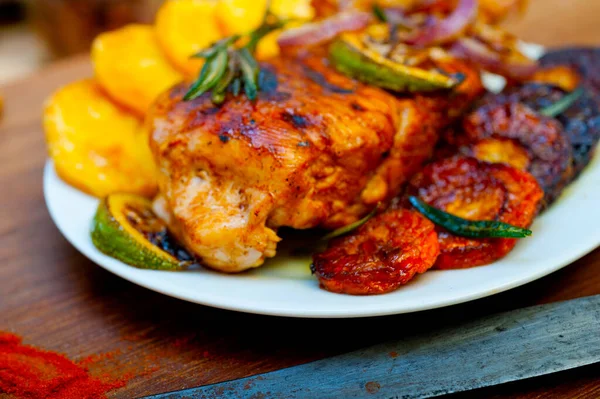 Roasted Grilled Bbq Chicken Breast Herbs Spices Rustic Style — Stock Photo, Image