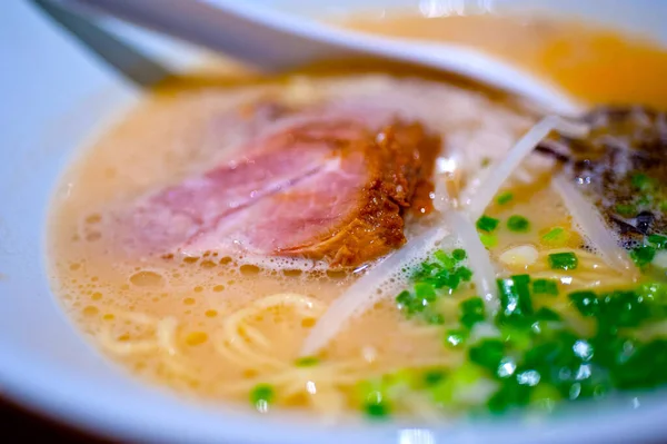 Closeup Orijinal Japon Beef Ramen Noodle Çorba — Stok fotoğraf