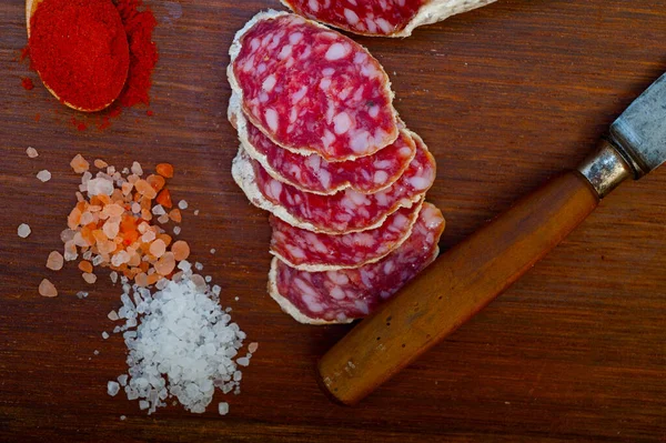 Traditional Italian Salame Cured Sausage Sliced Wood Board — Stock Photo, Image