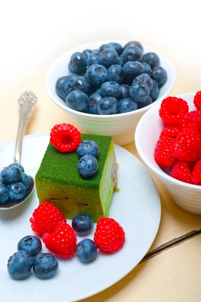 Green Tea Matcha Mousse Cake Raspberries Blueberries Top — Stock Photo, Image