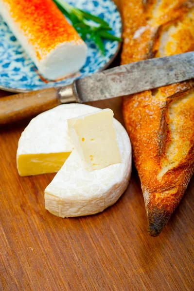 Французский Сыр Свежий Багет Дровосеке — стоковое фото