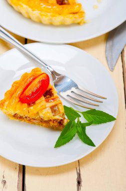 taze ev yapımı sığır eti pasta makro closeup pişmiş