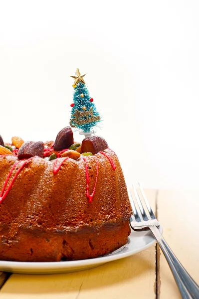 Weihnachtskuchen Donut Mit Baum Als Festliche Dekoration Oben Auf Weißem — Stockfoto