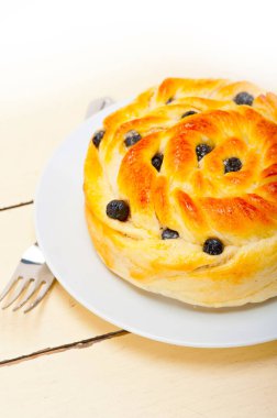 taze ev pişmiş yaban mersini ekmek pasta tatlı yüzünden Beyaz ahşap masa