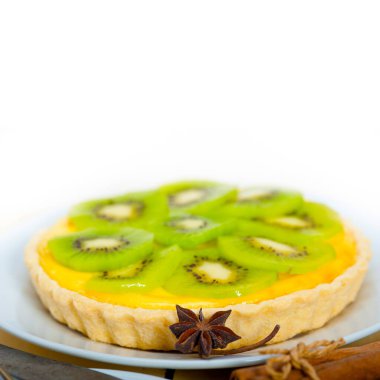 limon kremalı krem ve baharatlar ile kivi turta tart