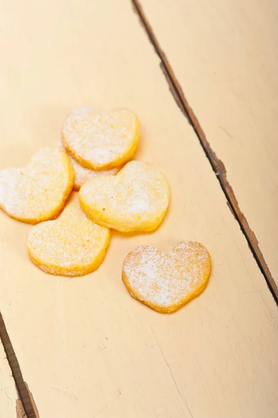 Biscotti San Valentino Forma Cuore Appena Sfornati — Foto Stock