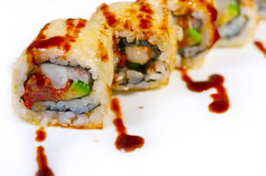 Makro closeup taze suşi seçim kombinasyon ürün çeşitliliği seçimi 