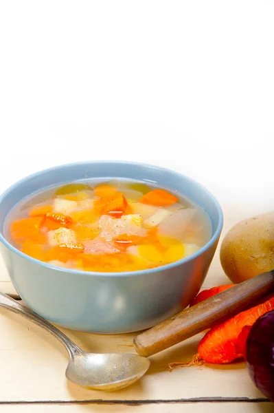 Traditionelle Italienische Minestrone Suppe Auf Einem Rustikalen Tisch Mit Zutaten — Stockfoto