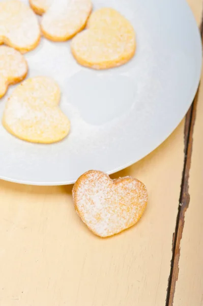 Fresh Baked Heart Shaped Shortbread Valentine Day Cookies — Stock Photo, Image