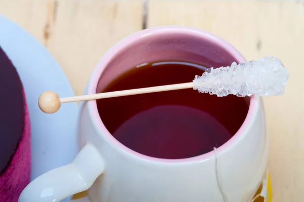 Englischer Schwarzer Tee Und Beeren Dessert Aus Nächster Nähe Stockbild