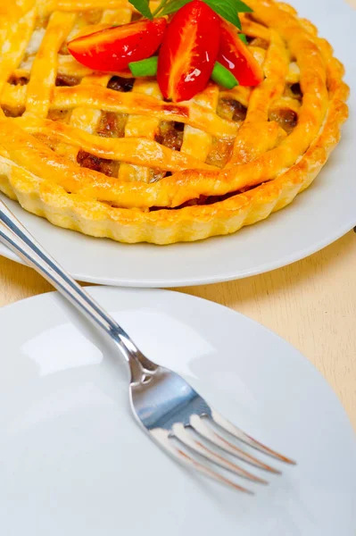 Fresh Baked Home Made Beef Pie Macro Closeup — Stock Photo, Image