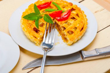 taze ev yapımı sığır eti pasta makro closeup pişmiş