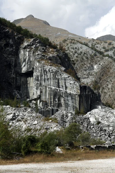 Mermer ocakları - apuan alps, carrara, Toskana, — Stok fotoğraf