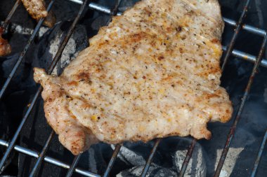 Izgarada leziz et ızgarası.