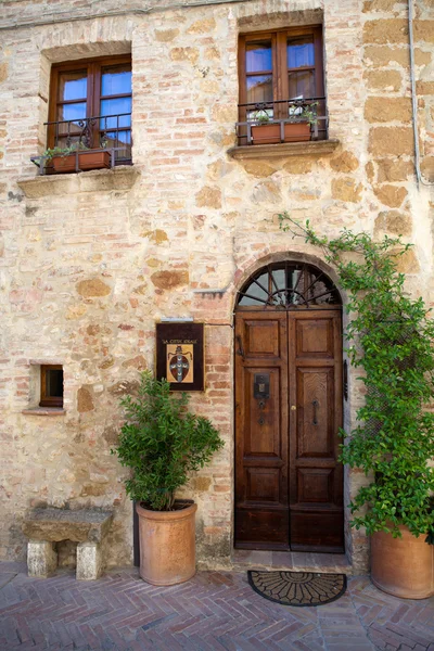 Staden Pienza är en liten pärla på den toskanska landsbygden — Stockfoto