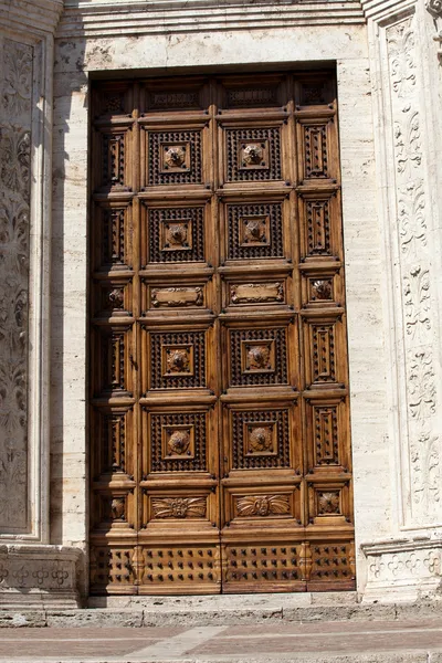 Montepulciano - kostel svatého agostino — Stock fotografie