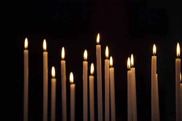 Primo piano delle candele votive — Foto Stock