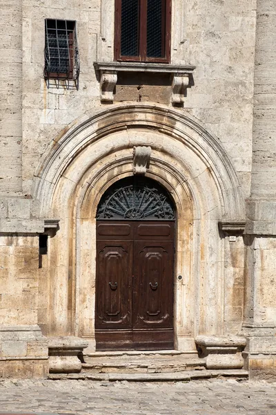 Palazzo tarugi montepulciano içinde — Stok fotoğraf