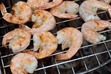 ızgara karides ızgara üzerinde