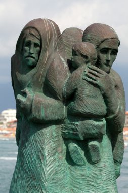 Viareggio, L 'attesa. Denizci ailesinin anıtı.