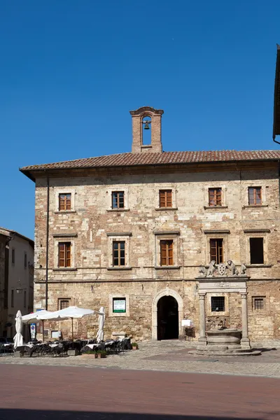 Piazza Grande / Main Square/ in Montepulciano, — Stock Photo, Image