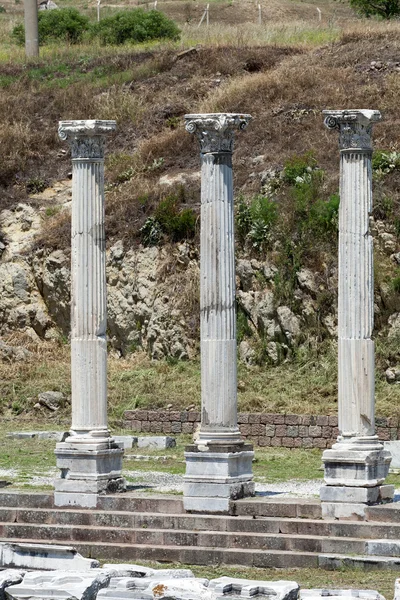 Oszlopsor az Asklepion a Pergamon-utca — Stock Fotó