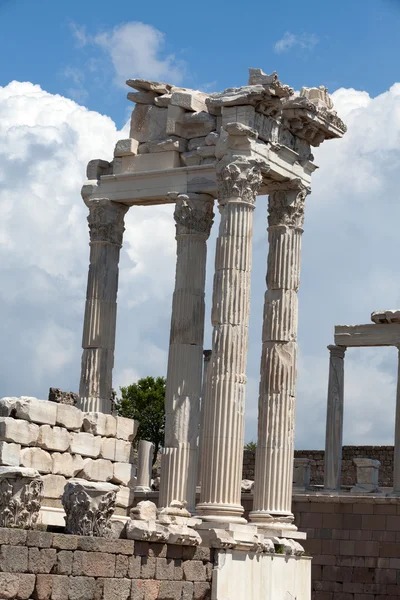 Ερείπια στην αρχαία πόλη της Περγάμου, Τουρκία — Φωτογραφία Αρχείου