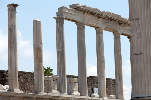 Temple of Trajan at Acropolis of Pergamon — Stock Photo, Image