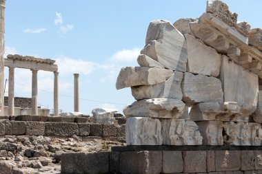 Tapınak trajan, pergamon acropolis