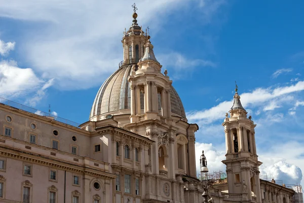 Sant 'Agnese en Agone en Piazza Navona en Roma, Italia — Foto de Stock