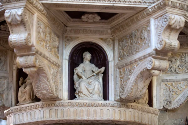 Florenz - basilika von santa croce interior — Stockfoto